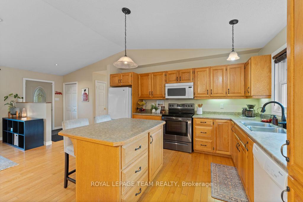 Photo 18 of 299 Golf Club Road, McNab/Braeside, Mcnab/Braeside Twps — HOMEH