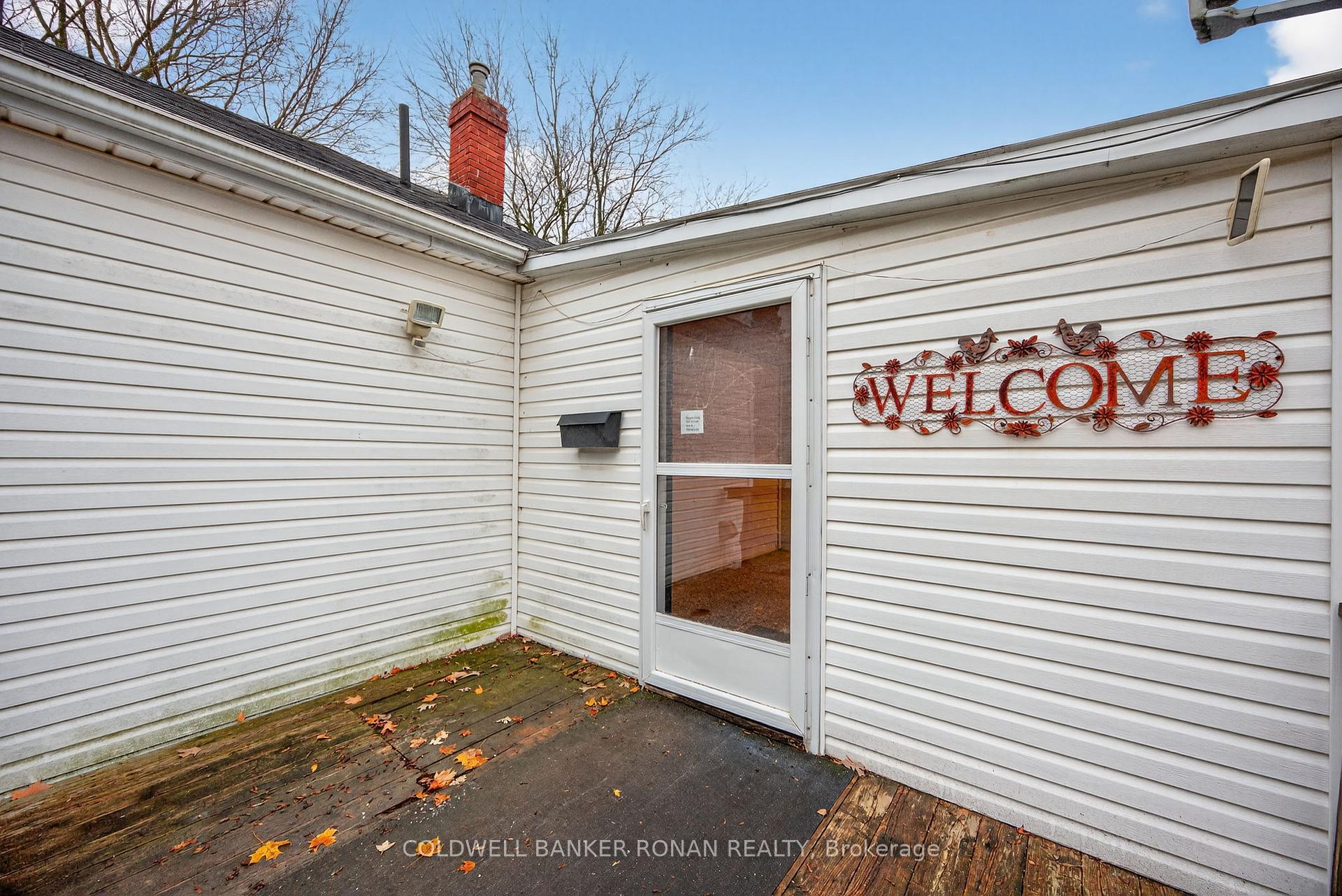 Photo 4 of 3 Cook Avenue, Innisfil, Cookstown — HOMEH