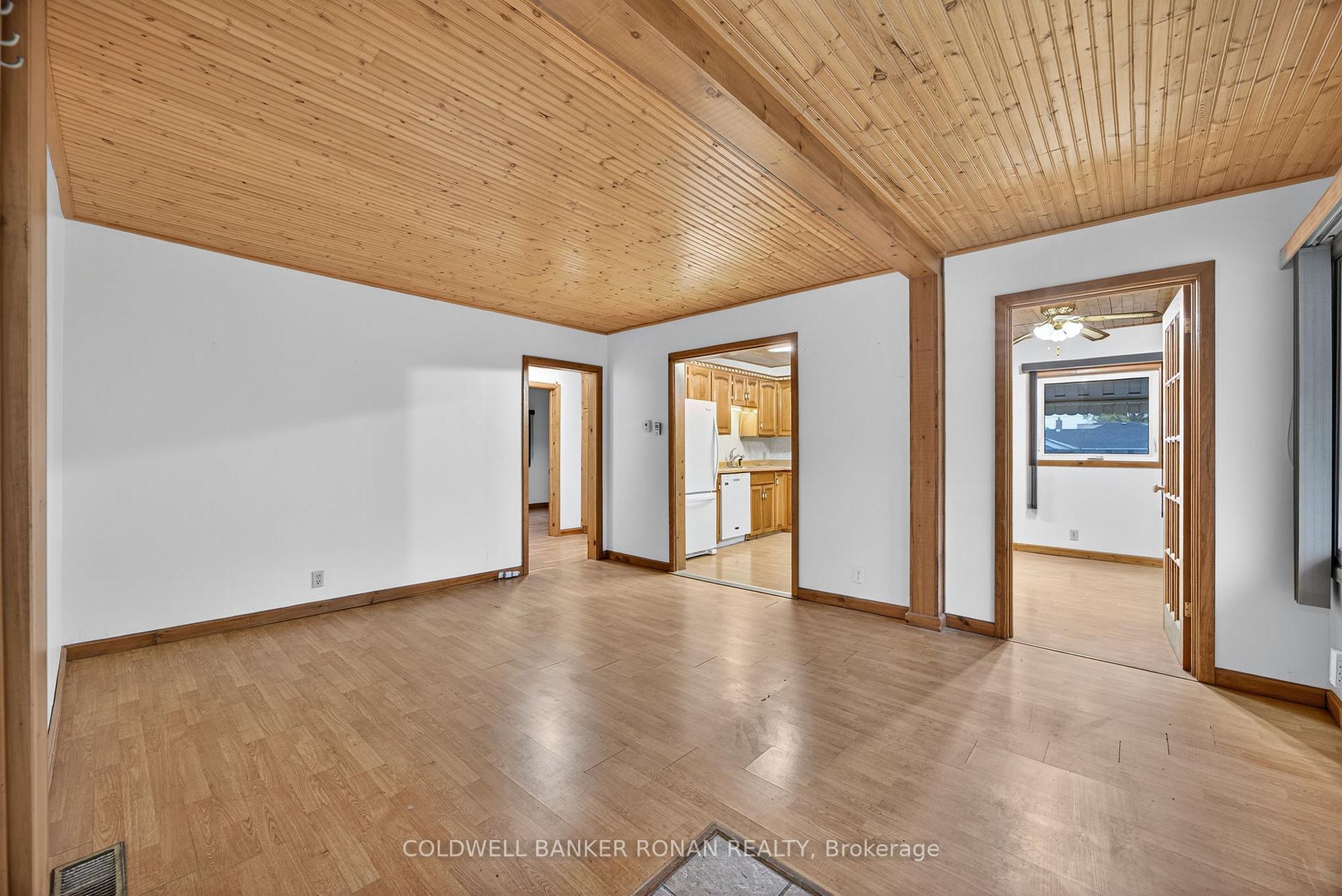 Photo 6 of 3 Cook Avenue, Innisfil, Cookstown — HOMEH