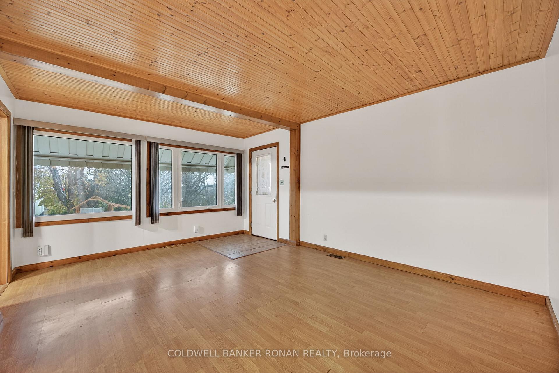 Photo 7 of 3 Cook Avenue, Innisfil, Cookstown — HOMEH
