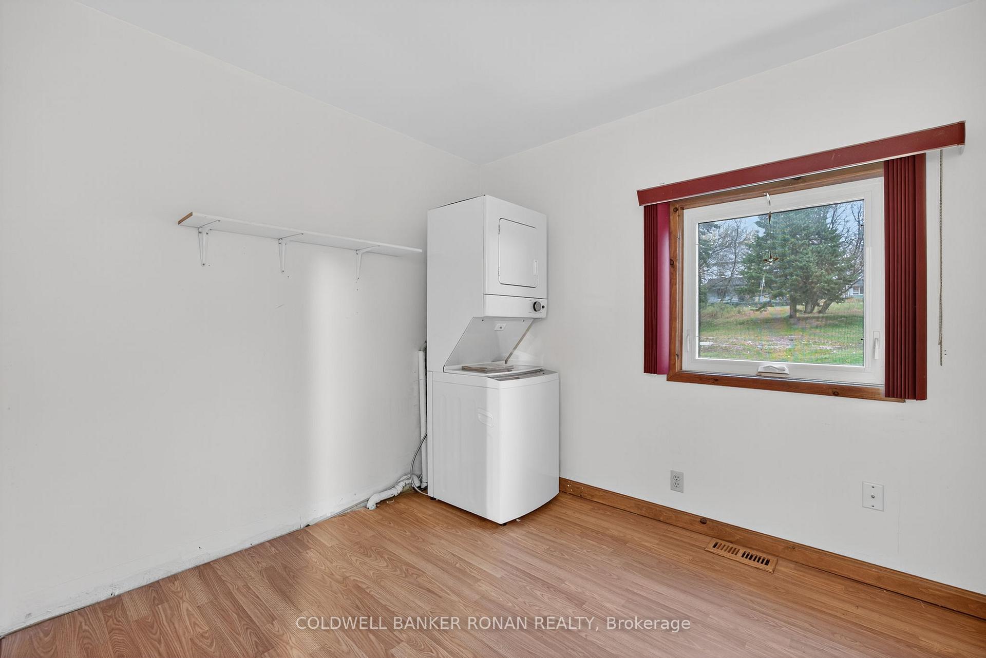 Photo 15 of 3 Cook Avenue, Innisfil, Cookstown — HOMEH