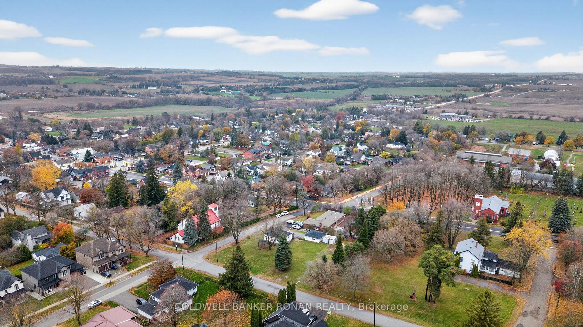 Photo 26 of 3 Cook Avenue, Innisfil, Cookstown — HOMEH