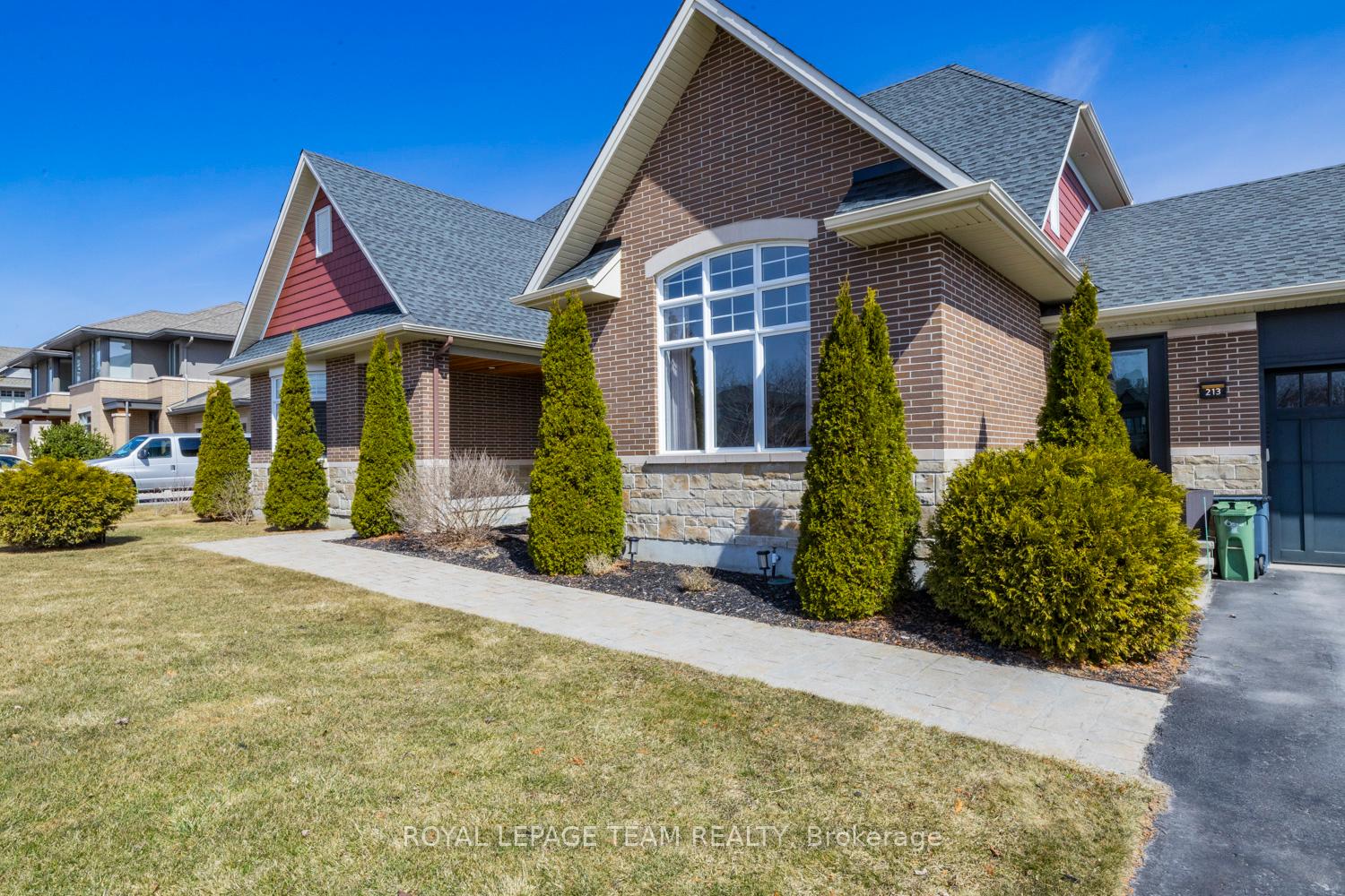 Photo 3 of 213 Cabrelle Place, Ottawa, Manotick Village & Manotick Estates — HOMEH