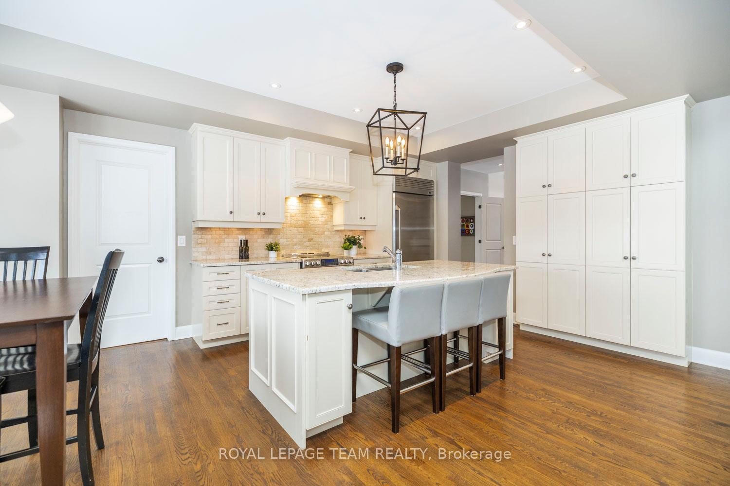 Photo 13 of 213 Cabrelle Place, Ottawa, Manotick Village & Manotick Estates — HOMEH