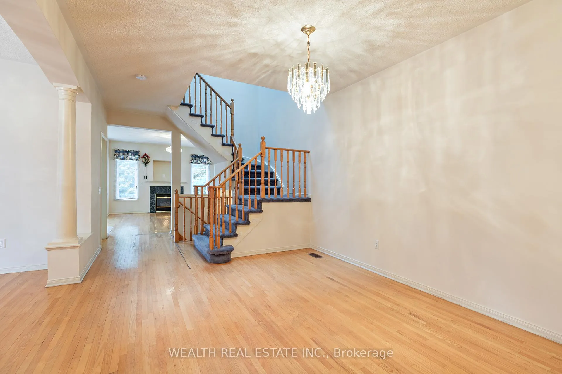 Photo 4 of 89 Snowdon Circle, Markham, Markville — HOMEH