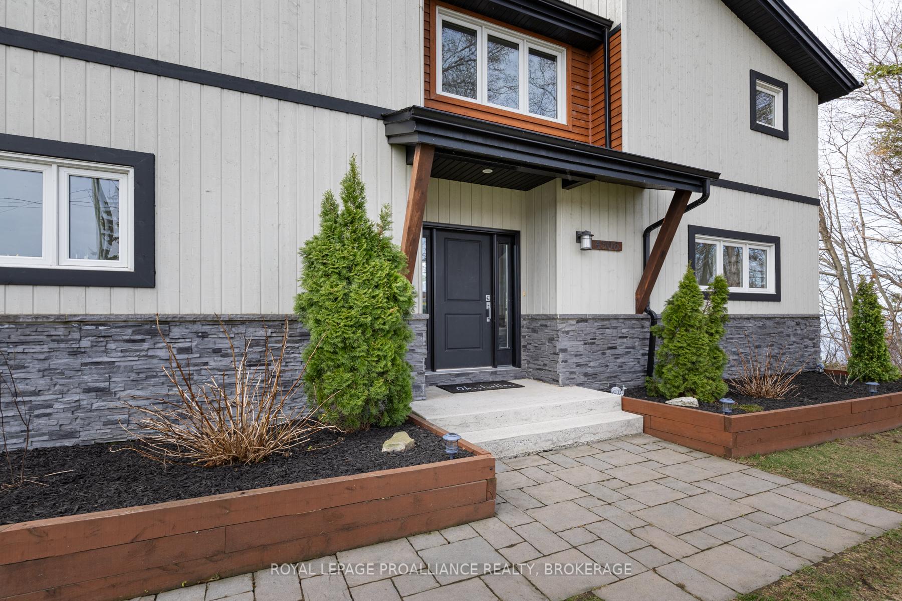 Photo 6 of 4506 Bath Road, Loyalist, Amherstview — HOMEH