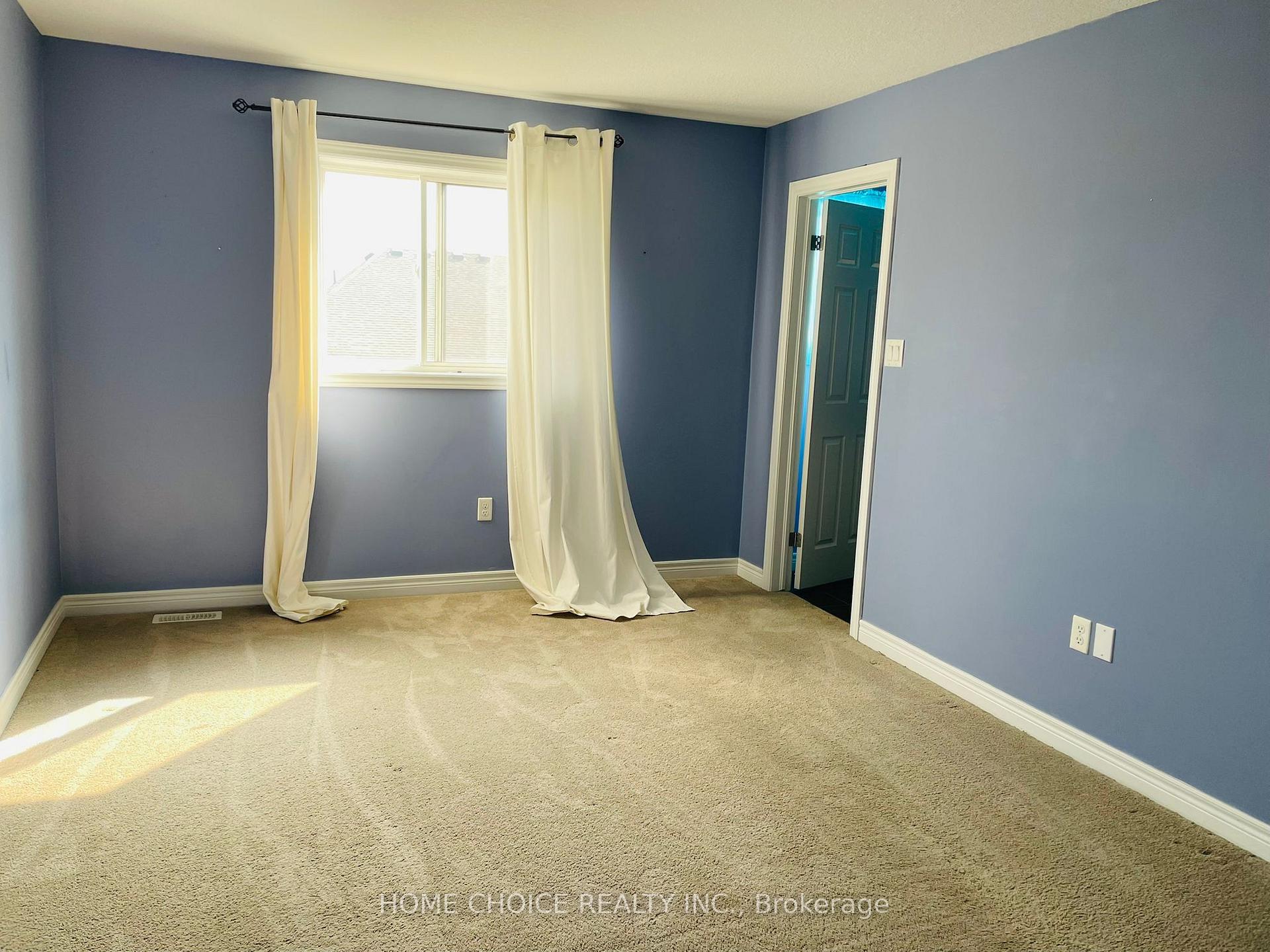Photo 13 of 189 Eden Oak Trail, Kitchener — HOMEH