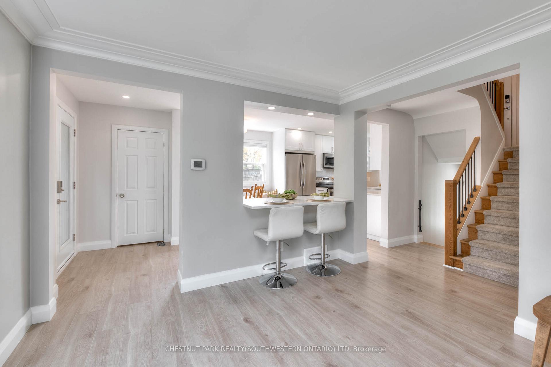 Photo 4 of 112 Cedar Street S, Kitchener — HOMEH
