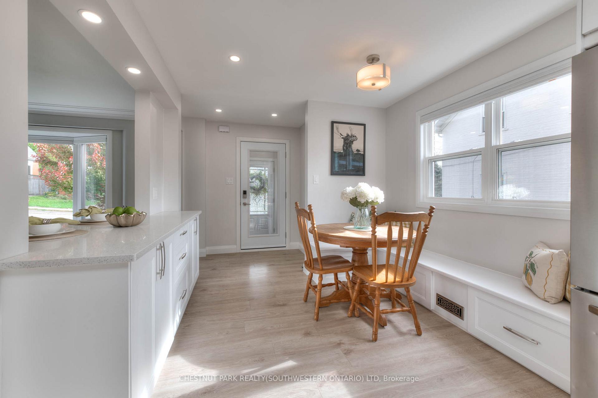 Photo 7 of 112 Cedar Street S, Kitchener — HOMEH
