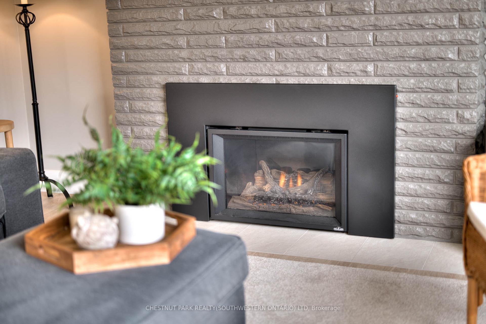 Photo 10 of 112 Cedar Street S, Kitchener — HOMEH