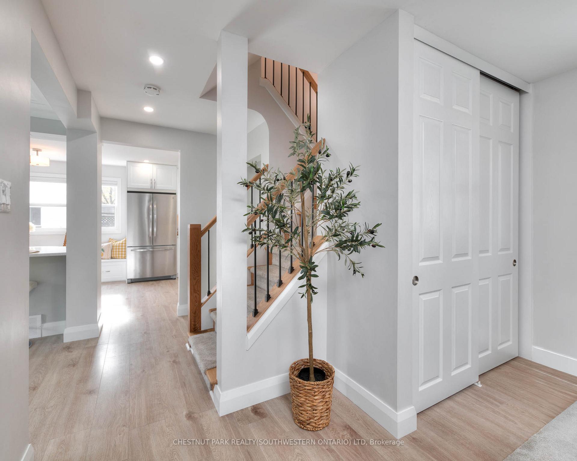 Photo 14 of 112 Cedar Street S, Kitchener — HOMEH