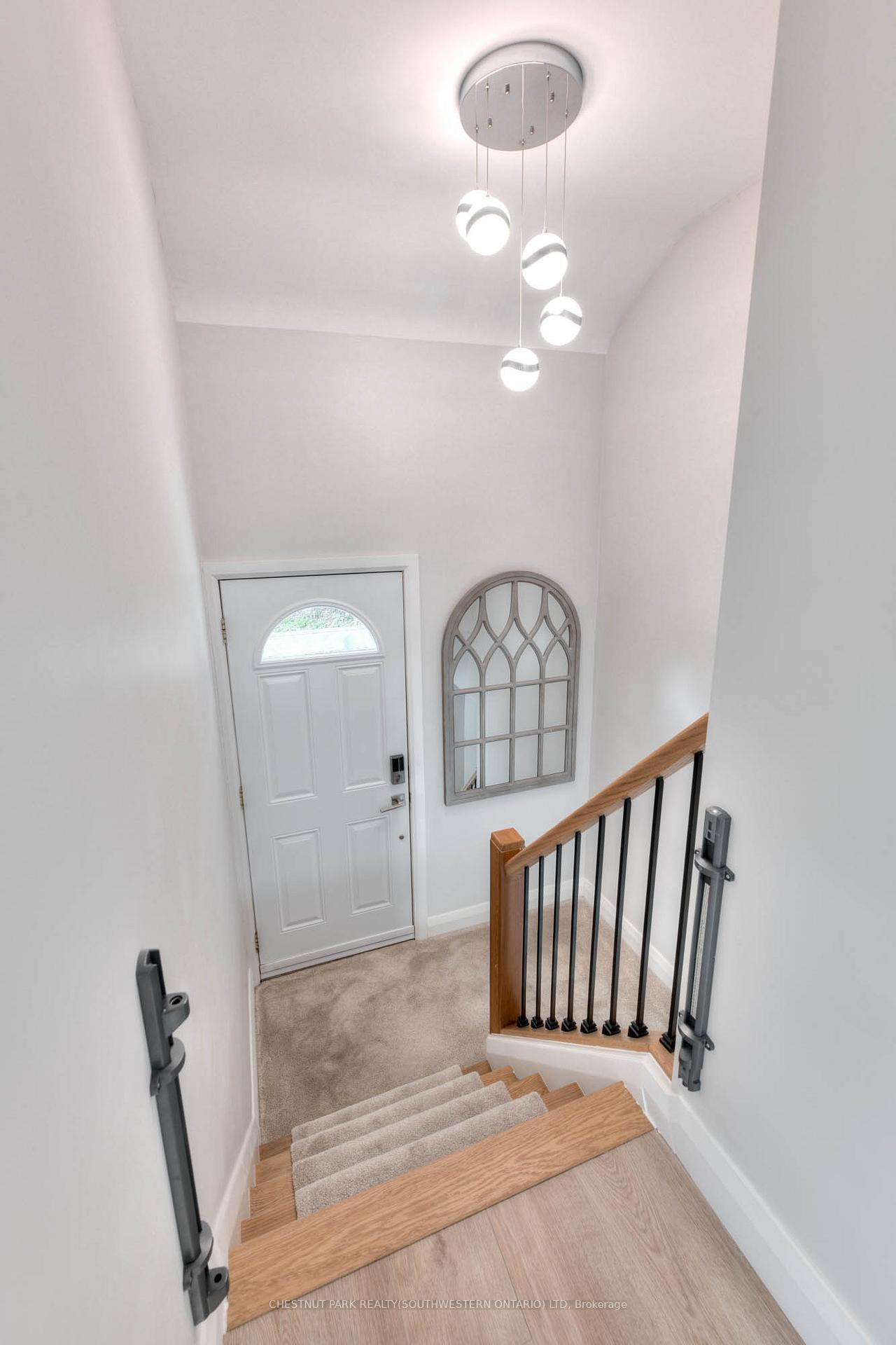 Photo 17 of 112 Cedar Street S, Kitchener — HOMEH