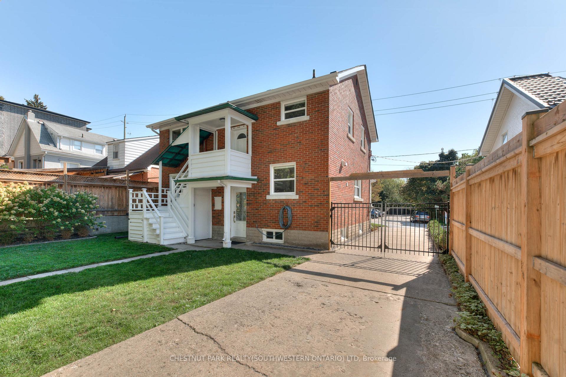 Photo 32 of 112 Cedar Street S, Kitchener — HOMEH