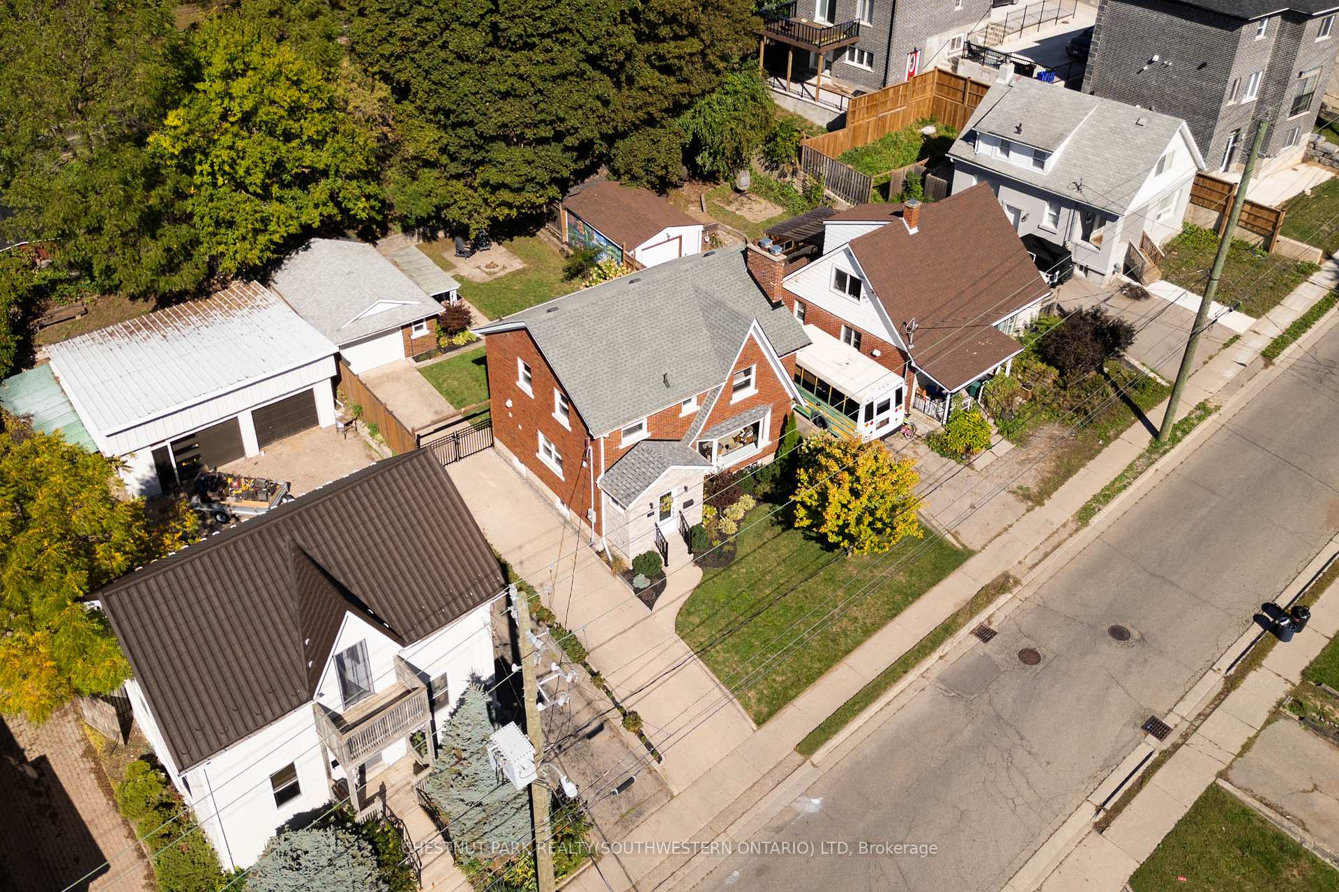 Photo 37 of 112 Cedar Street S, Kitchener — HOMEH