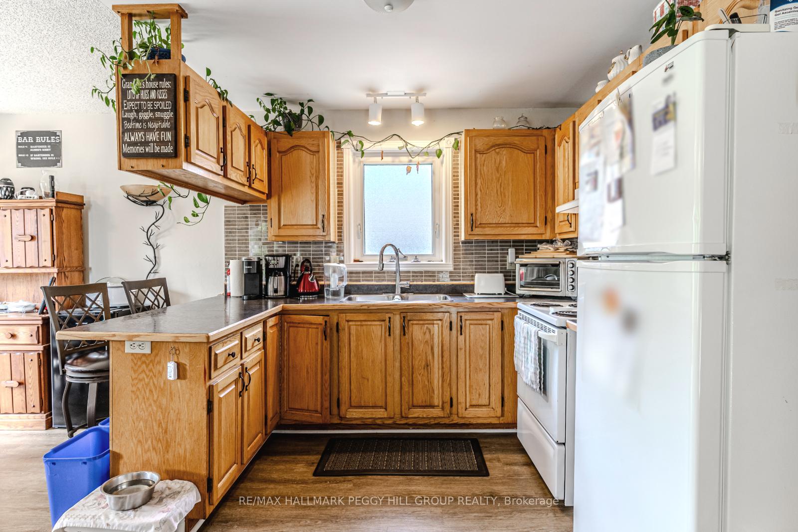 Photo 4 of 884 Maplewood Drive, Innisfil, Alcona — HOMEH
