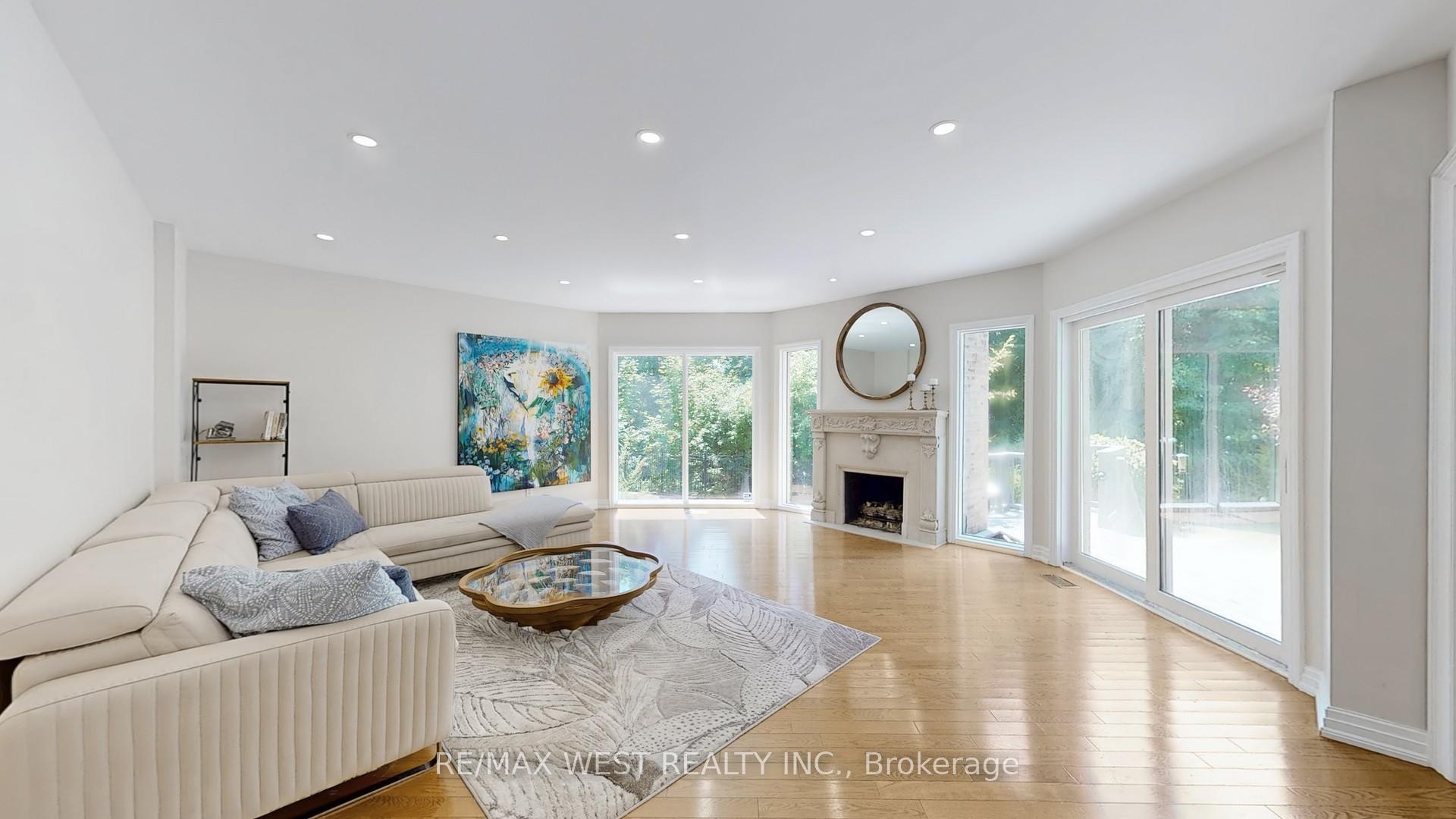 Photo 5 of 59 Lambert Road, Markham, Thornlea — HOMEH