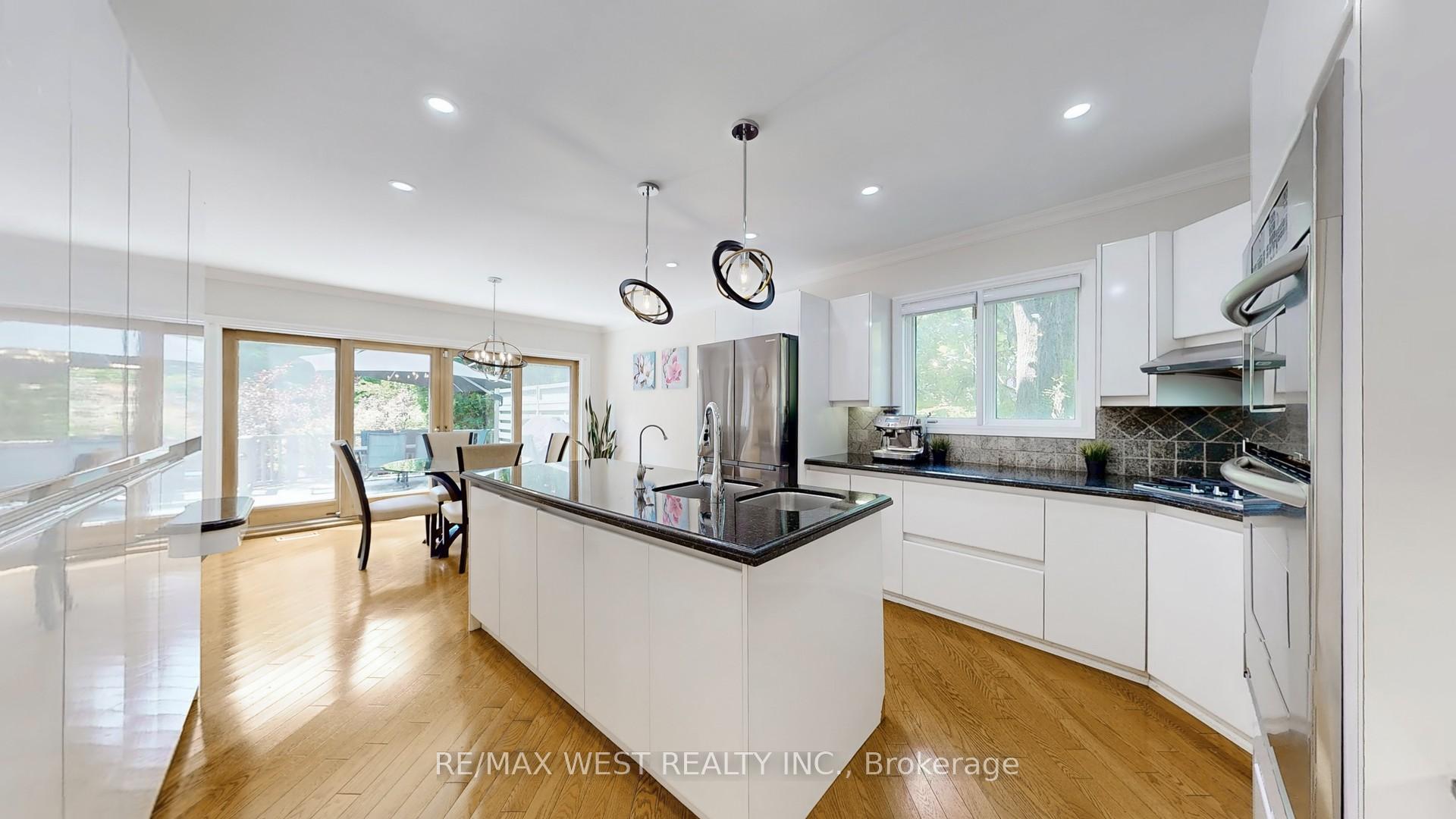 Photo 9 of 59 Lambert Road, Markham, Thornlea — HOMEH