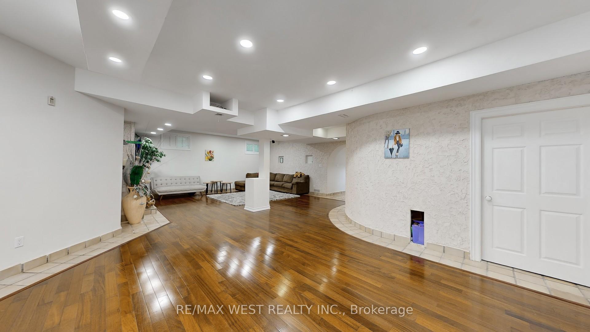 Photo 32 of 59 Lambert Road, Markham, Thornlea — HOMEH