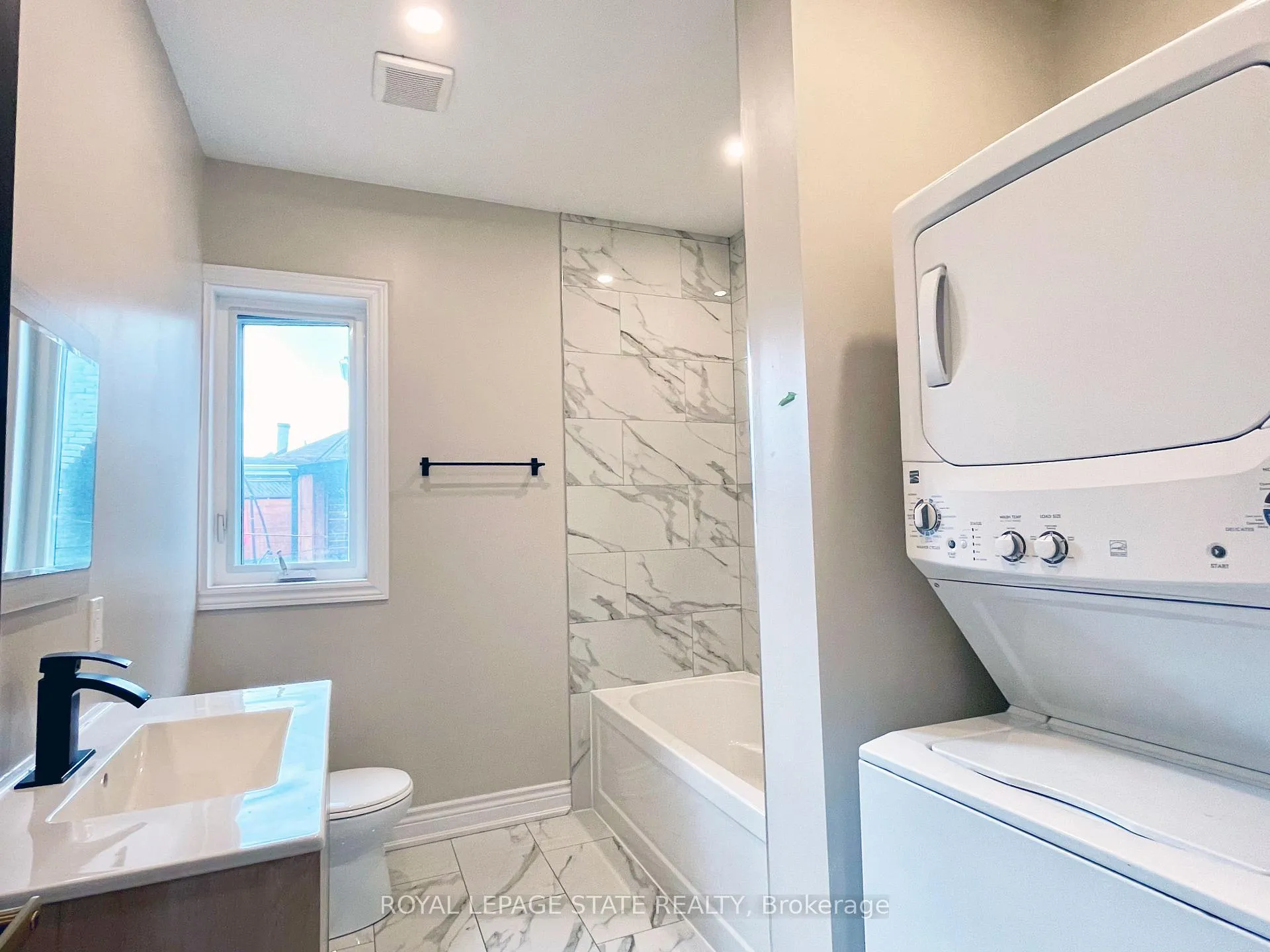 Photo 6 of Unit Upper, 360 Cannon Street, Hamilton, Landsdale — HOMEH