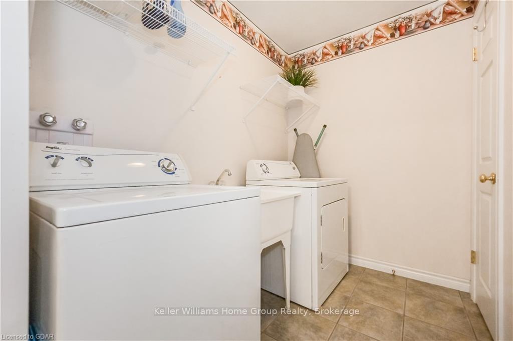 Photo 6 of 115 Andrews Dr W, Mapleton, Rural Mapleton — HOMEH