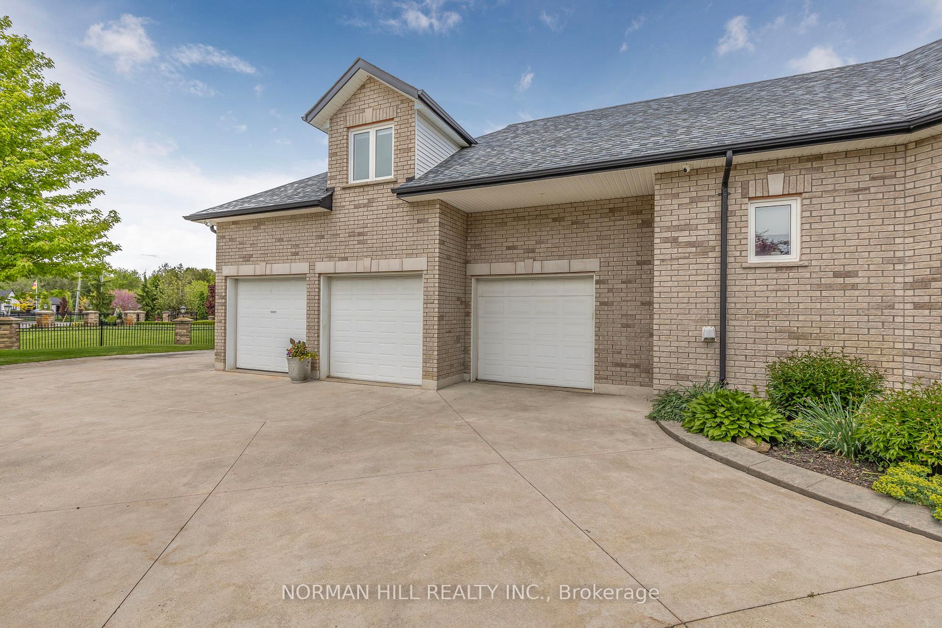 Photo 5 of 16415 7th Concession Road, King, Pottageville — HOMEH