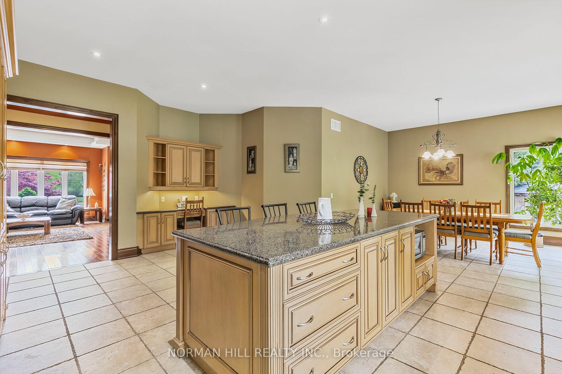 Photo 17 of 16415 7th Concession Road, King, Pottageville — HOMEH