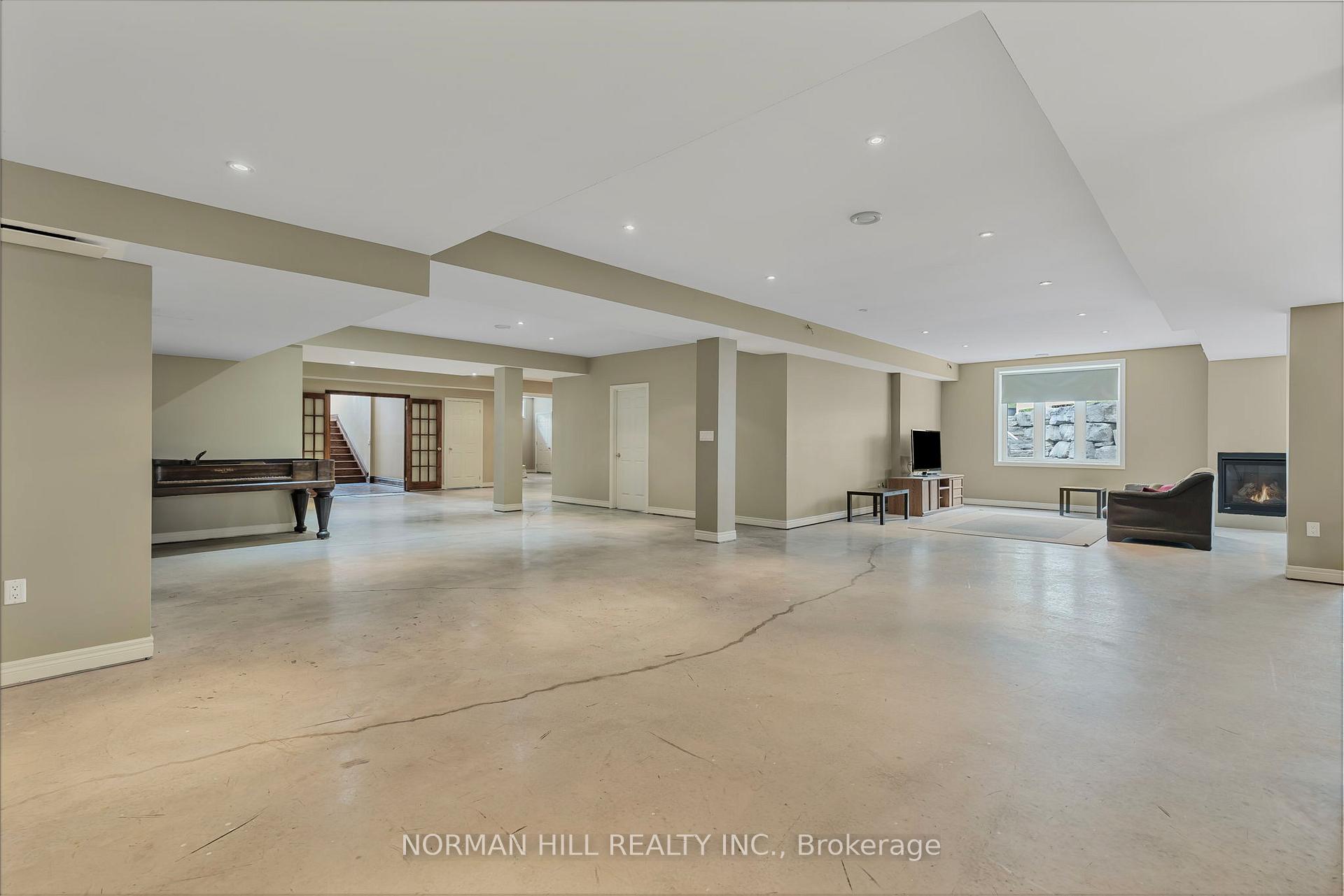 Photo 38 of 16415 7th Concession Road, King, Pottageville — HOMEH