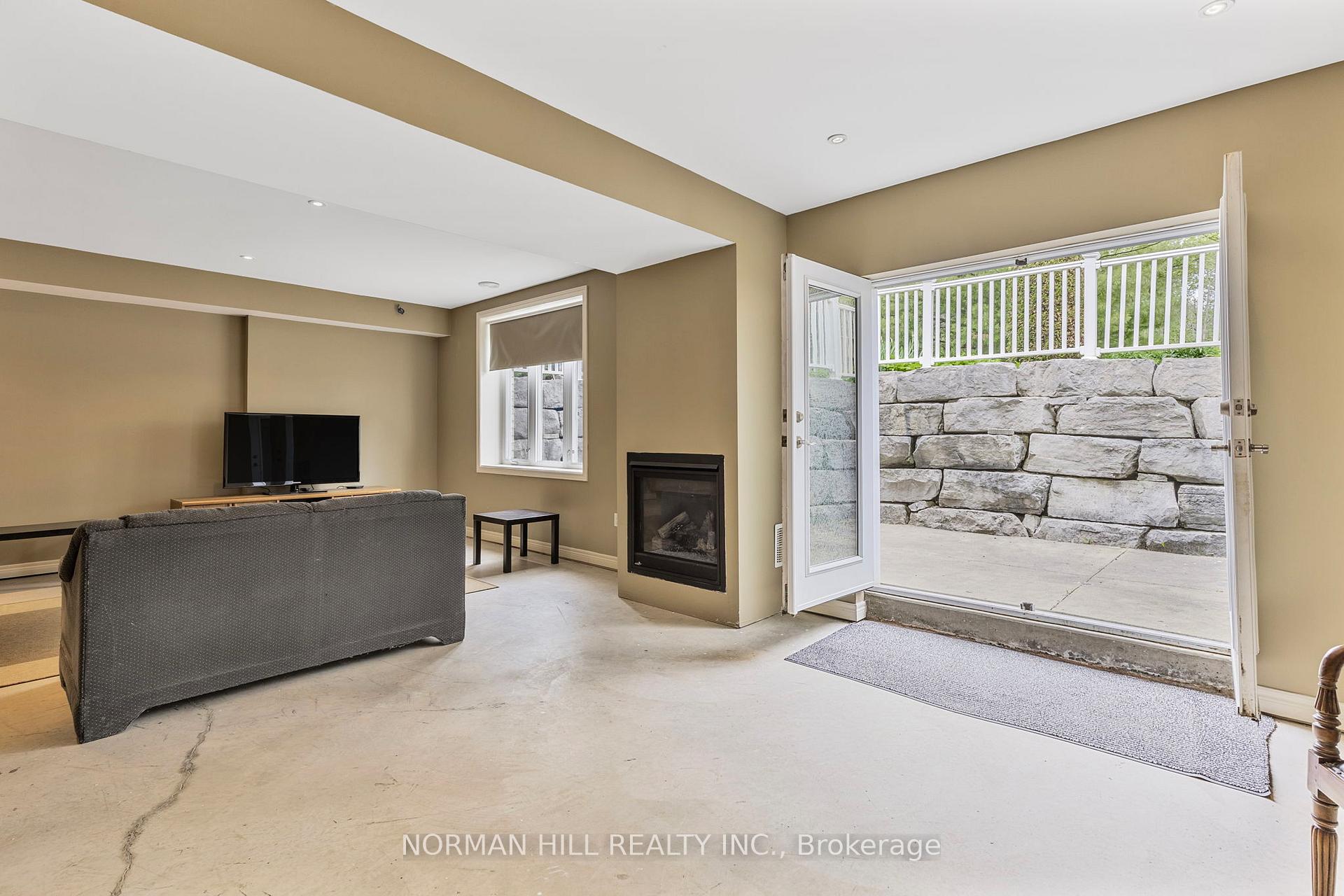 Photo 41 of 16415 7th Concession Road, King, Pottageville — HOMEH