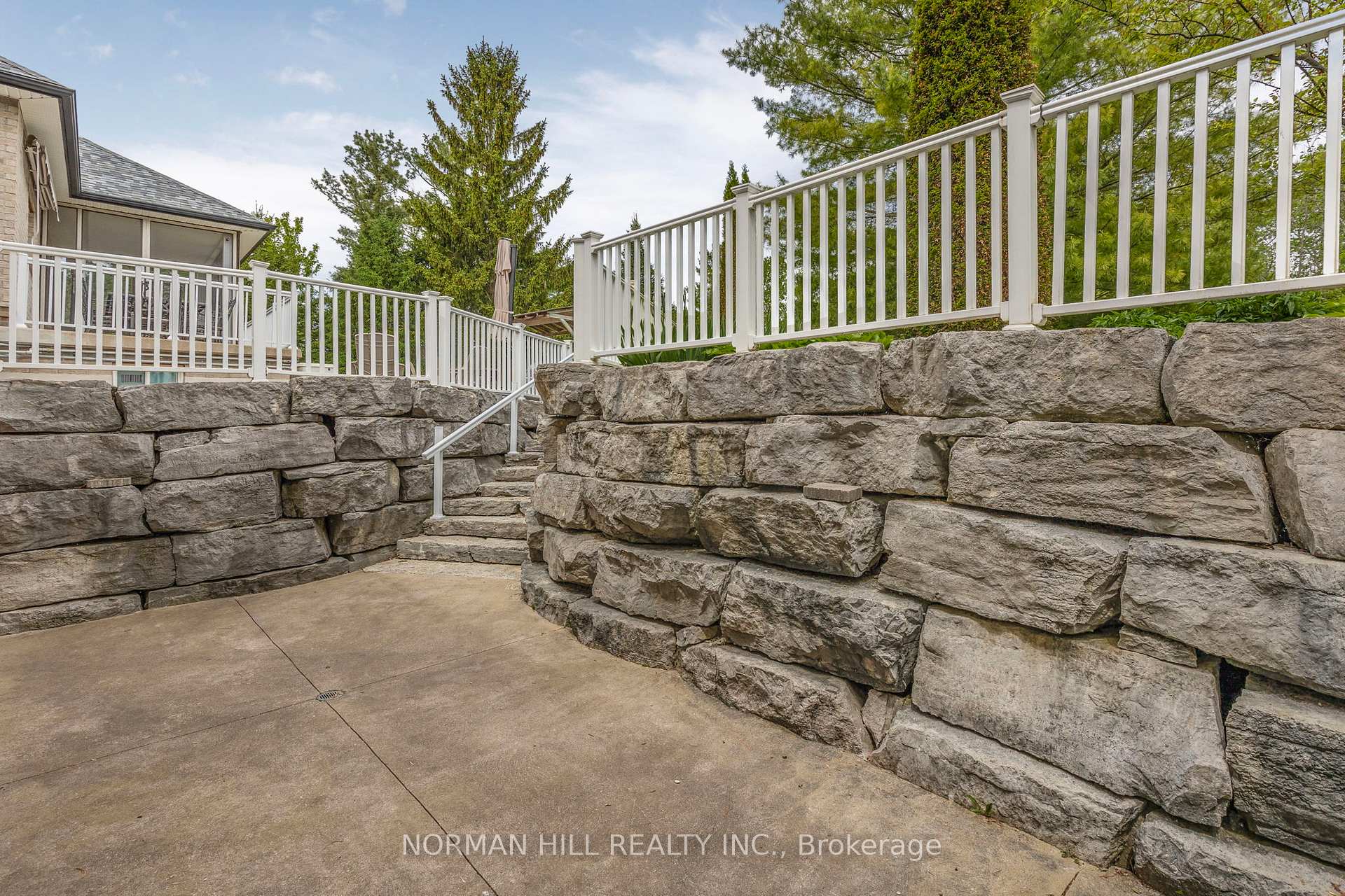 Photo 45 of 16415 7th Concession Road, King, Pottageville — HOMEH