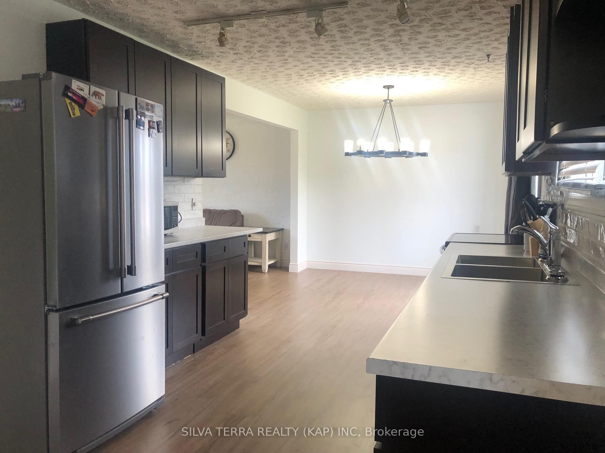 Photo 3 of 33 Clark Street, Kapuskasing — HOMEH