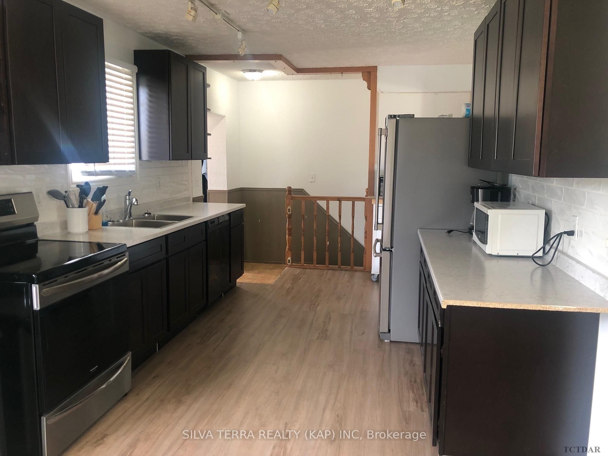 Photo 6 of 33 Clark Street, Kapuskasing — HOMEH