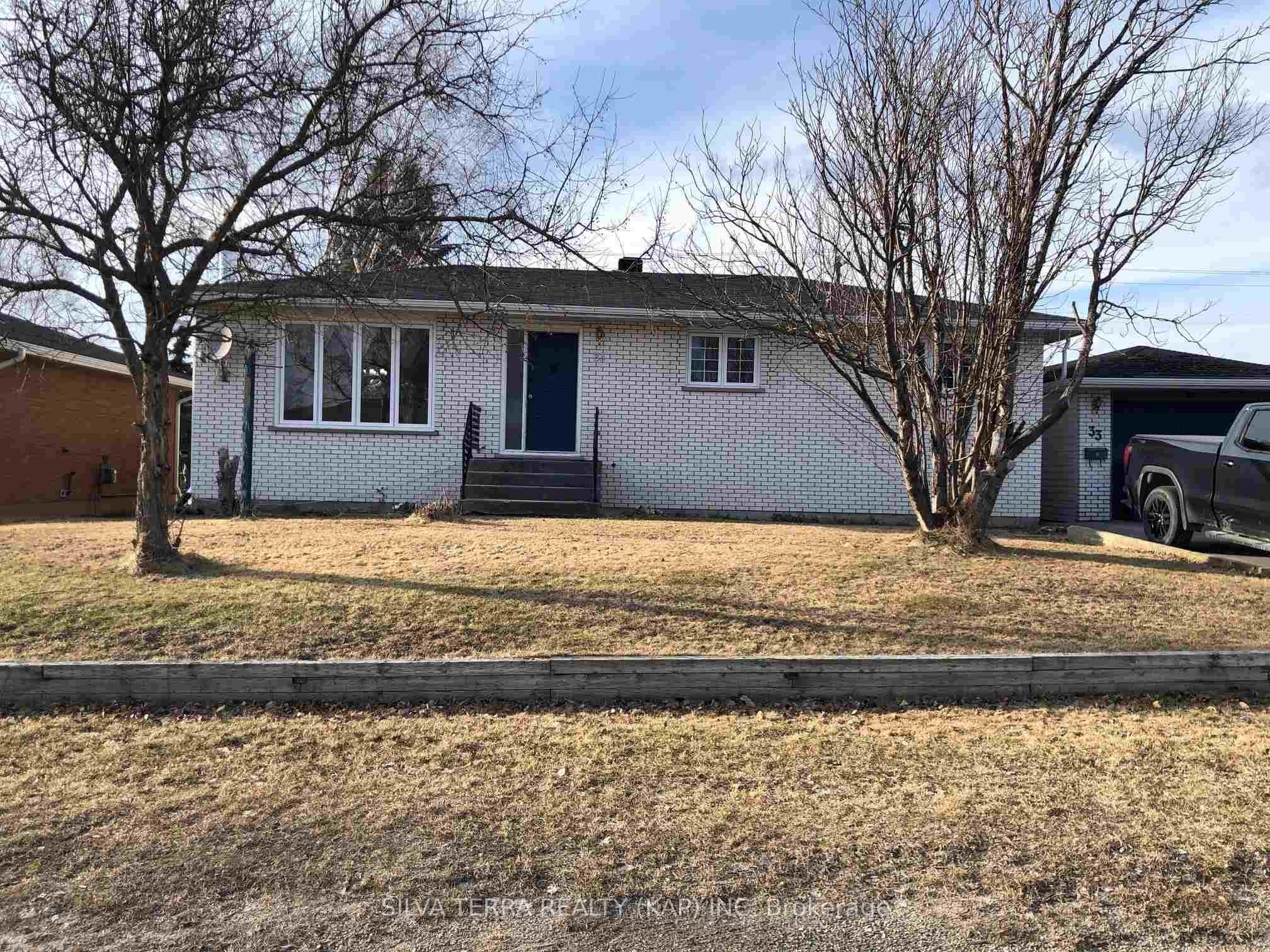 Photo 37 of 33 Clark Street, Kapuskasing — HOMEH