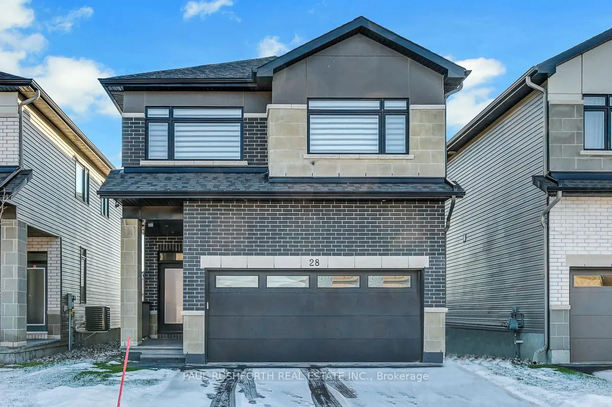 Front of 28 Mendoza Way