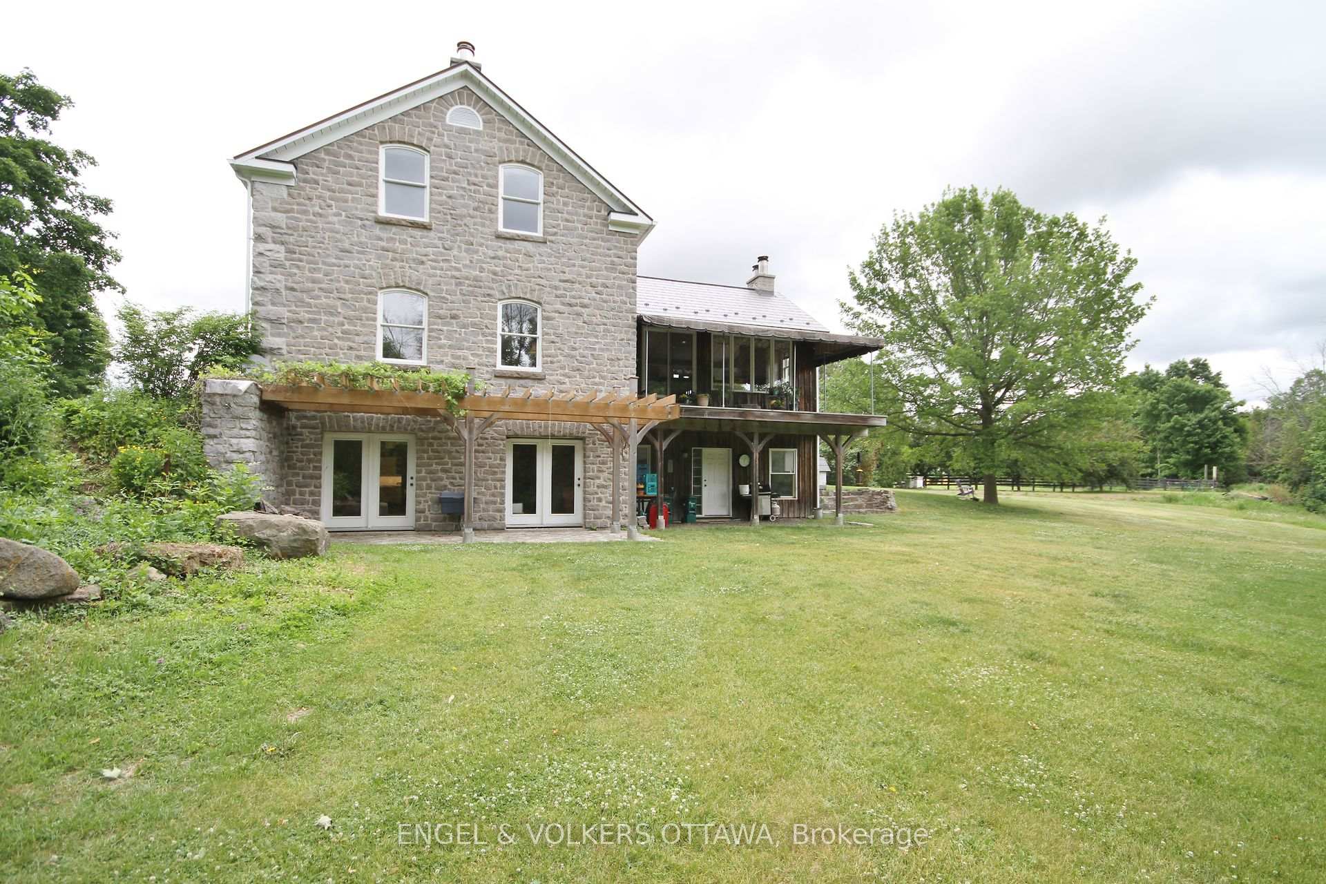 Photo 14 of 3000 Roger Stevens Drive, Ottawa, Rideau Twp S of Reg Rd 6 W of Mccordick Rd. — HOMEH