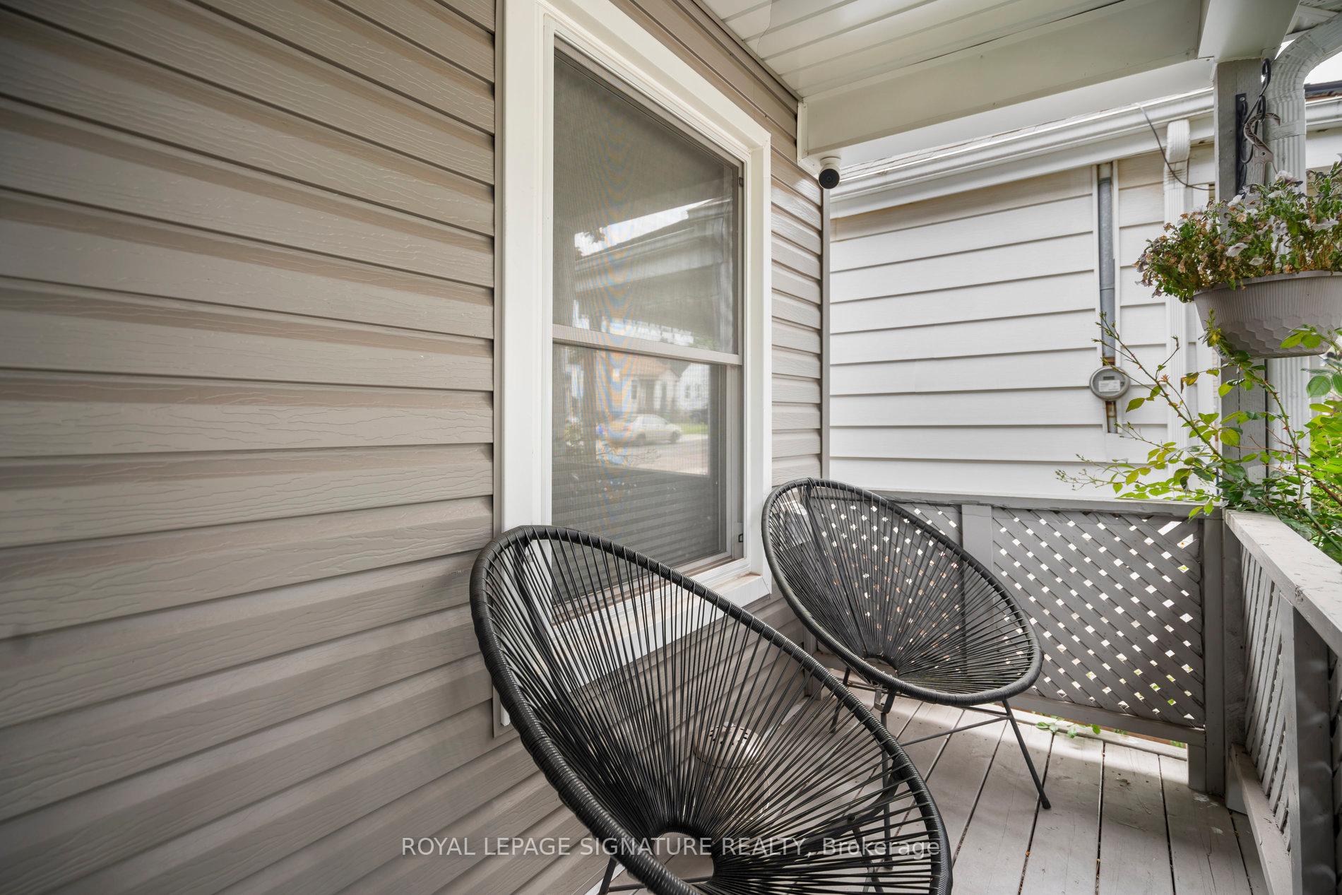 Photo 6 of 20 Robins Avenue, Hamilton, Crown Point — HOMEH