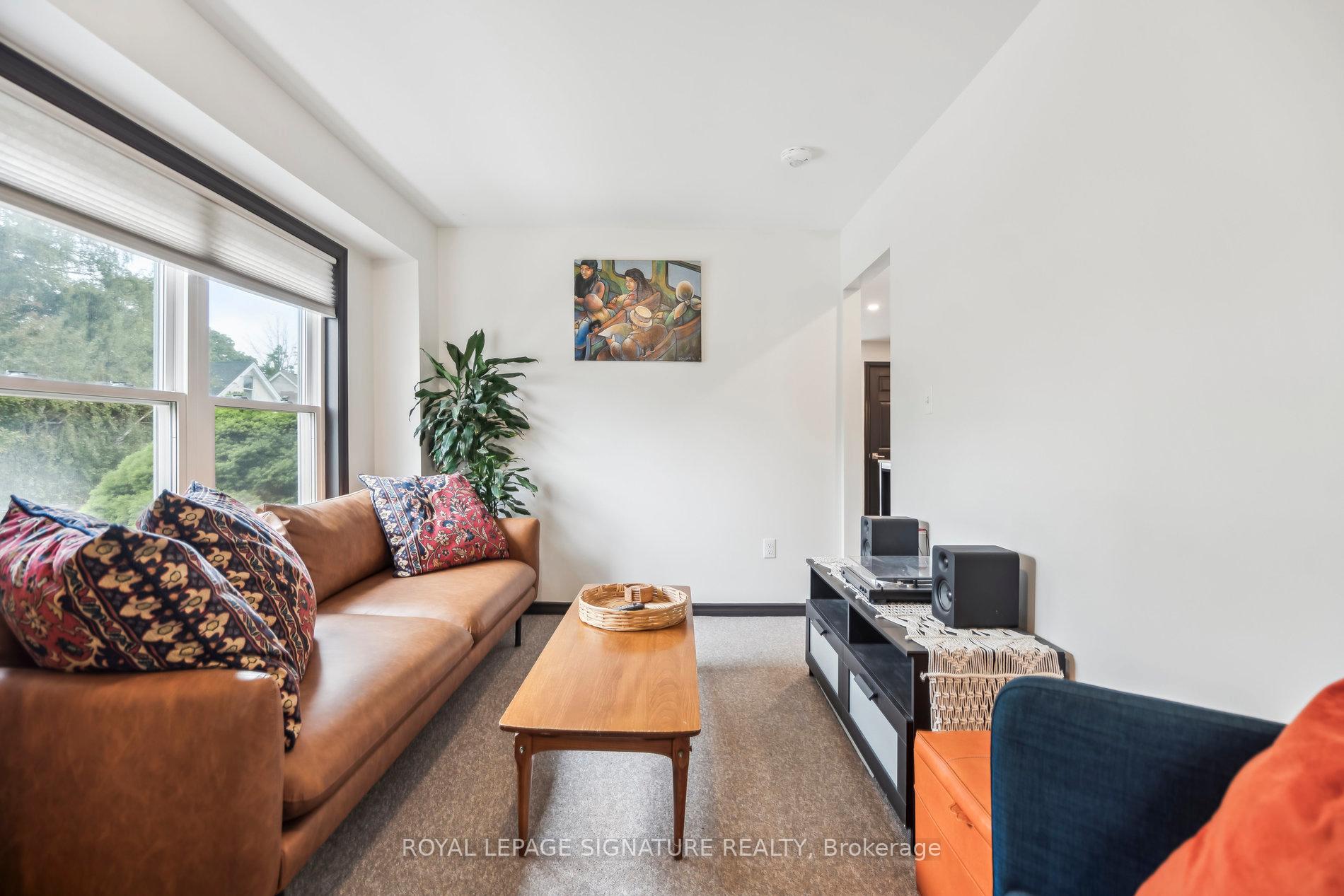 Photo 18 of 20 Robins Avenue, Hamilton, Crown Point — HOMEH