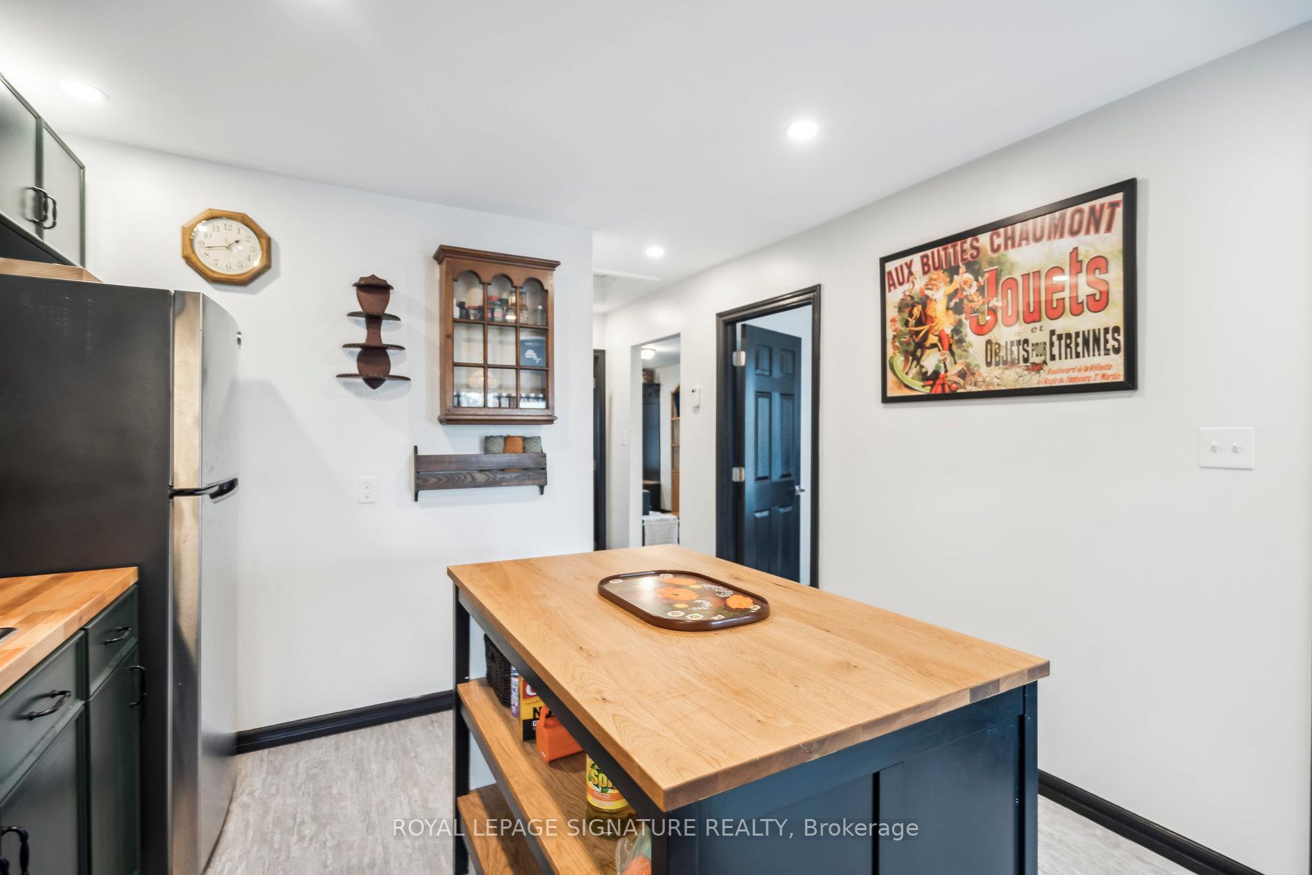 Photo 22 of 20 Robins Avenue, Hamilton, Crown Point — HOMEH