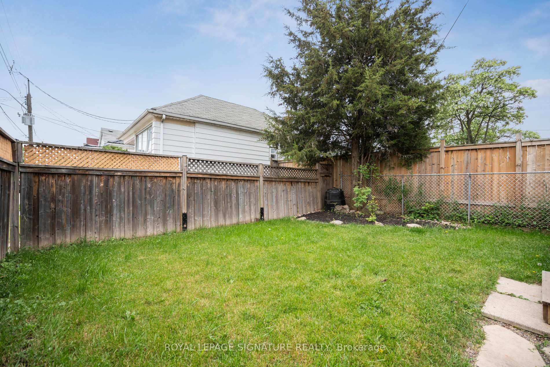 Photo 32 of 20 Robins Avenue, Hamilton, Crown Point — HOMEH