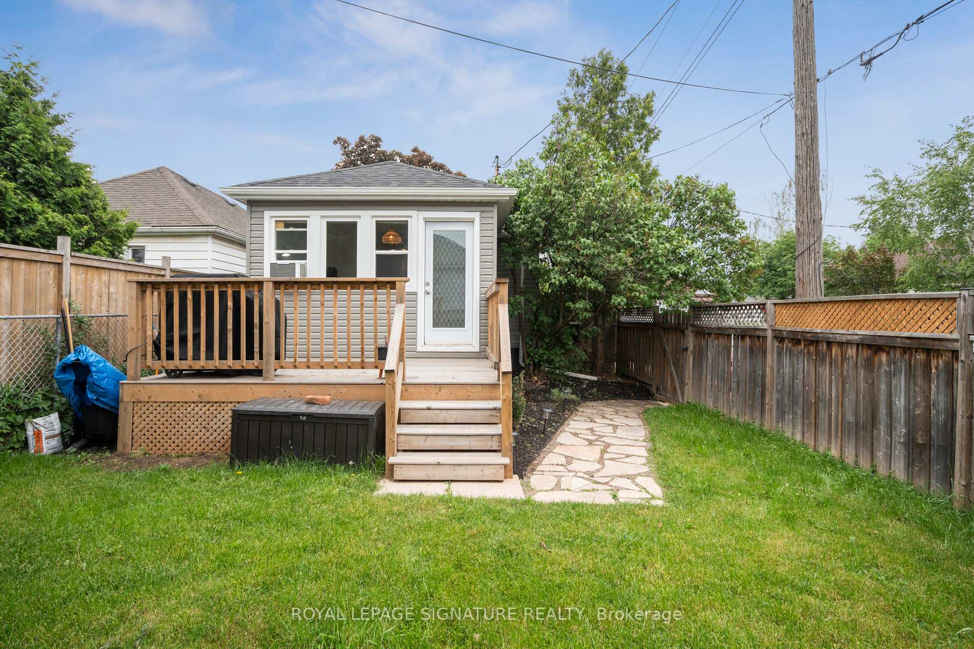 Photo 33 of 20 Robins Avenue, Hamilton, Crown Point — HOMEH