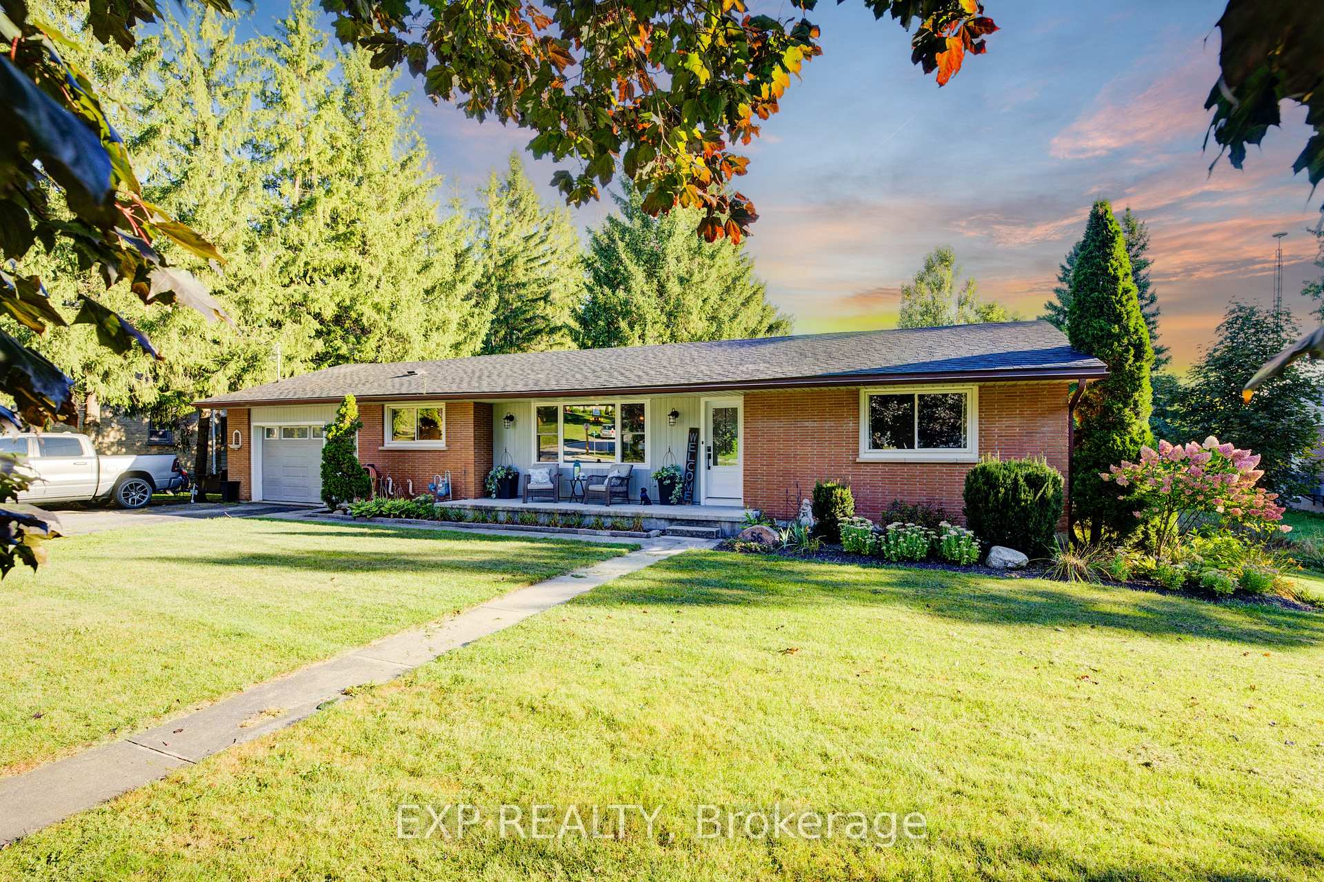 Photo 1 of 56 Main Street E, Mapleton, Rural Mapleton — HOMEH