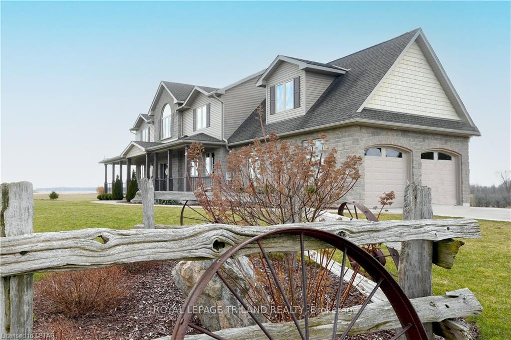 Front of 2185 Bruce Road 20