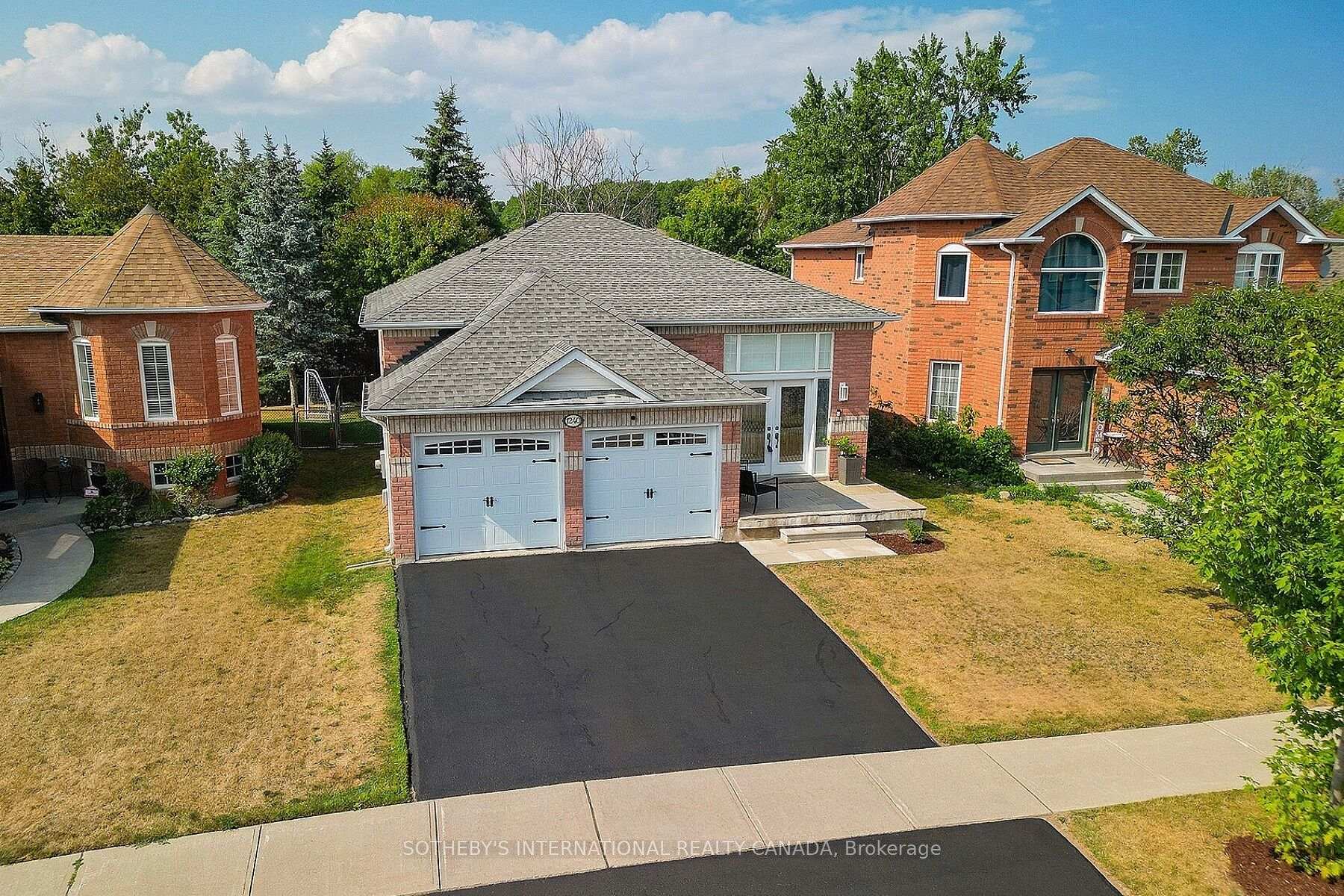 Photo 1 of 1240 Forest Street, Innisfil, Alcona — HOMEH
