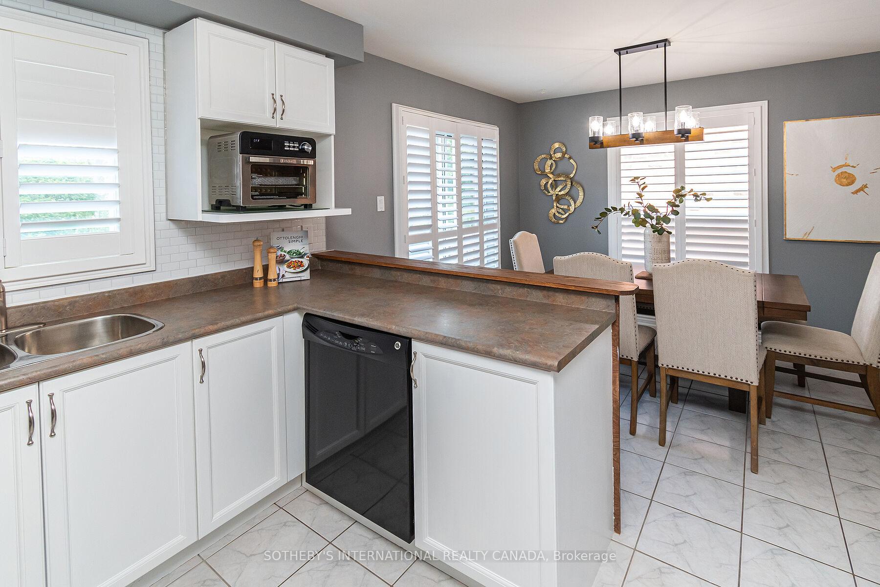 Photo 10 of 1240 Forest Street, Innisfil, Alcona — HOMEH