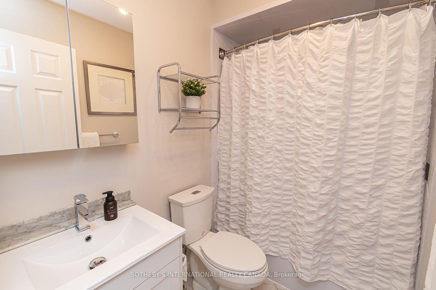 Photo 15 of 1240 Forest Street, Innisfil, Alcona — HOMEH