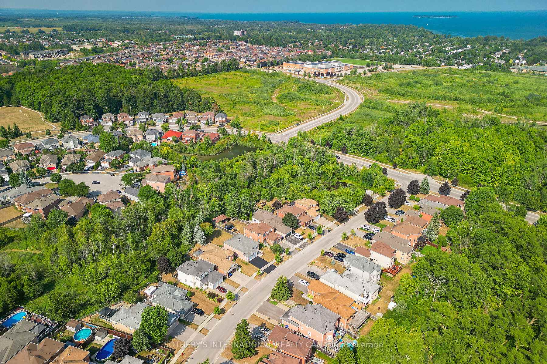 Photo 39 of 1240 Forest Street, Innisfil, Alcona — HOMEH