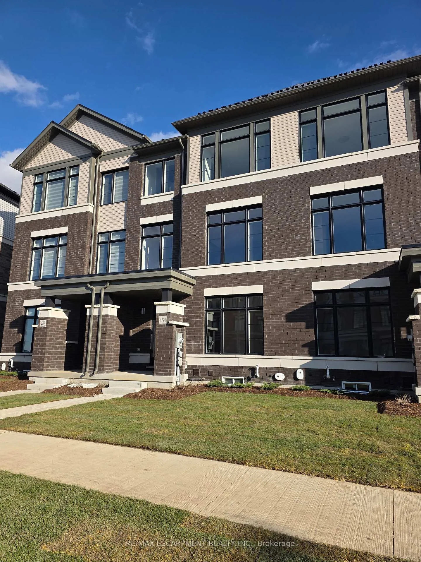 Photo 1 of 484 Provident Way, Hamilton, Mount Hope — HOMEH
