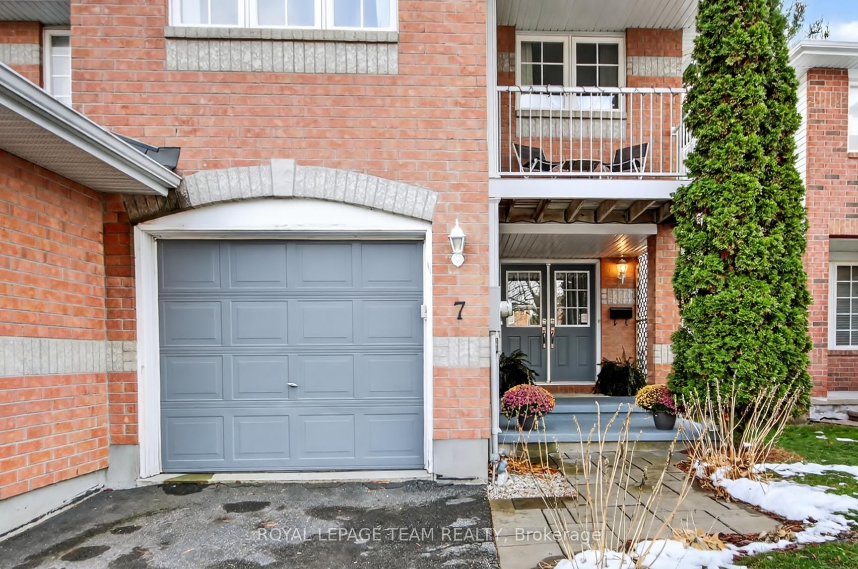 Photo 2 of 7 Newcastle Avenue, Ottawa, Kanata - Morgan's Grant/South March — HOMEH