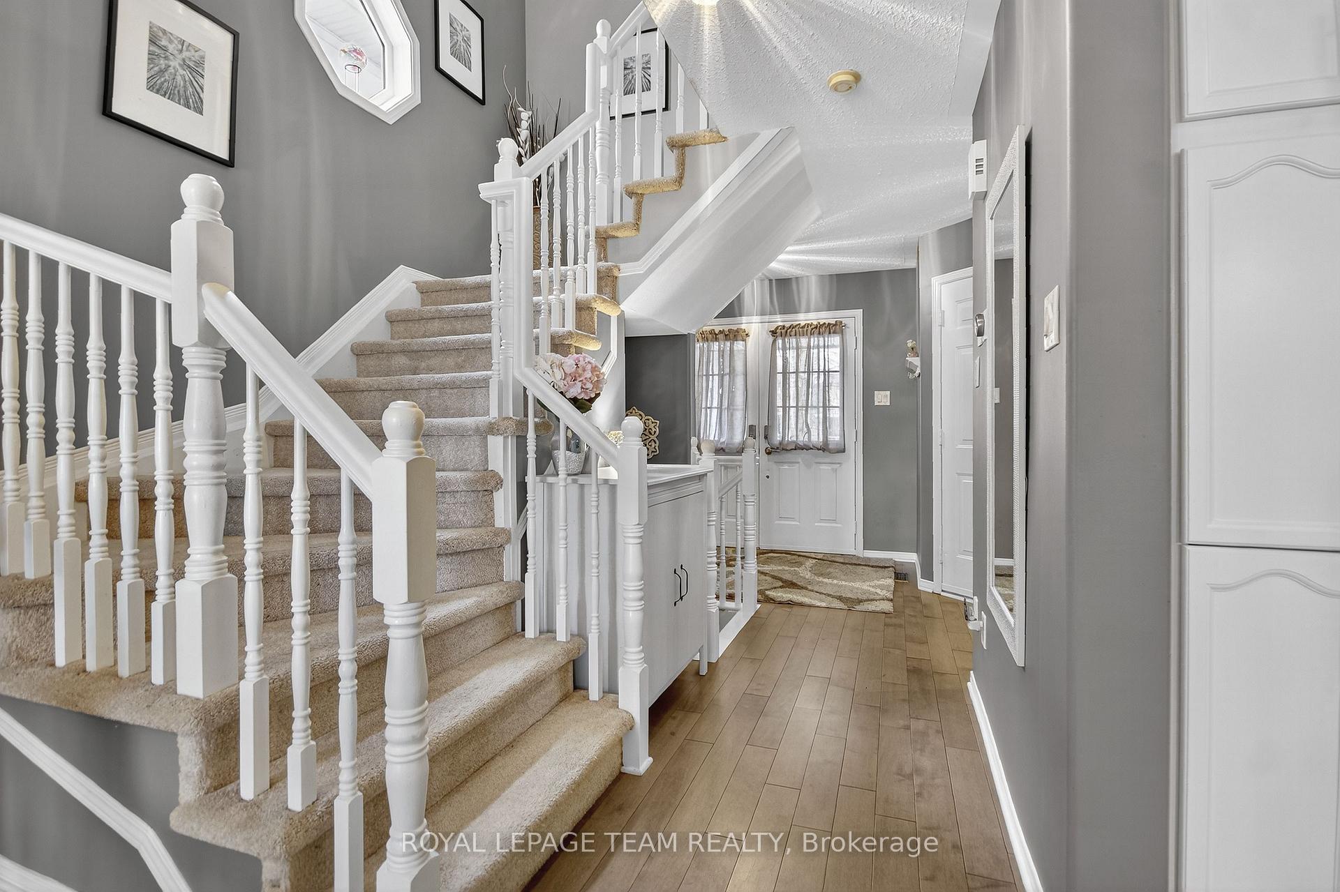Photo 5 of 7 Newcastle Avenue, Ottawa, Kanata - Morgan's Grant/South March — HOMEH