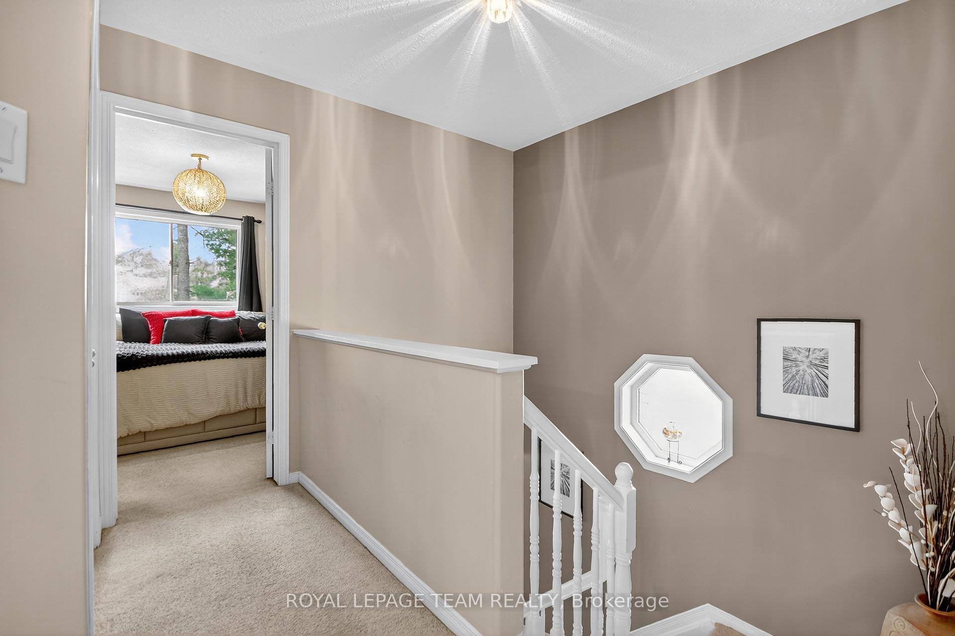 Photo 19 of 7 Newcastle Avenue, Ottawa, Kanata - Morgan's Grant/South March — HOMEH