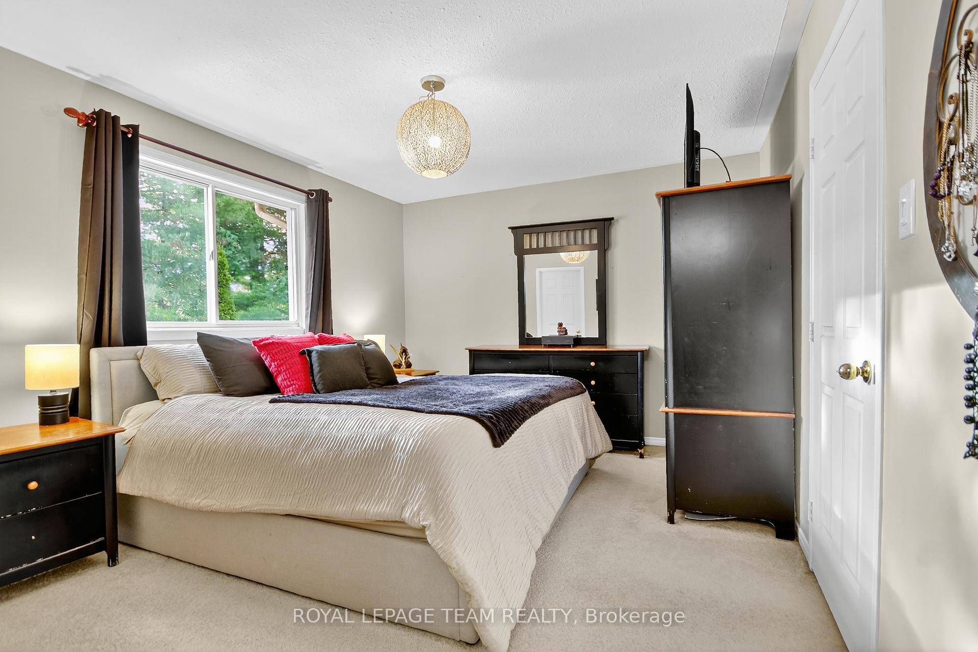 Photo 20 of 7 Newcastle Avenue, Ottawa, Kanata - Morgan's Grant/South March — HOMEH